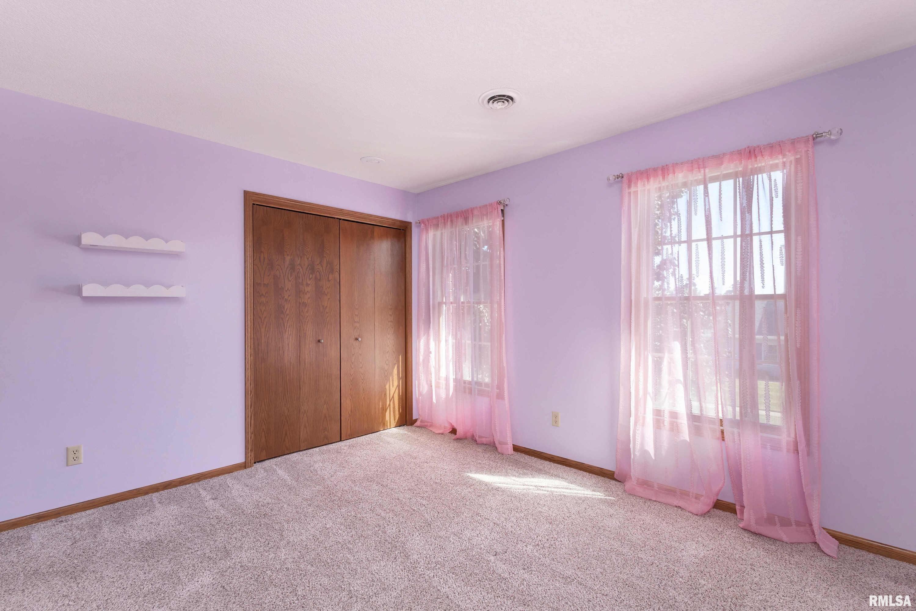 4960 Fox Ridge Road Bettendorf, IA 52722 - Photo 30 of 39 Gallery Image 30