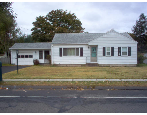 67 Powder Mill Road Southwick, MA 01077 - Photo 3 of 5 Gallery Image 3