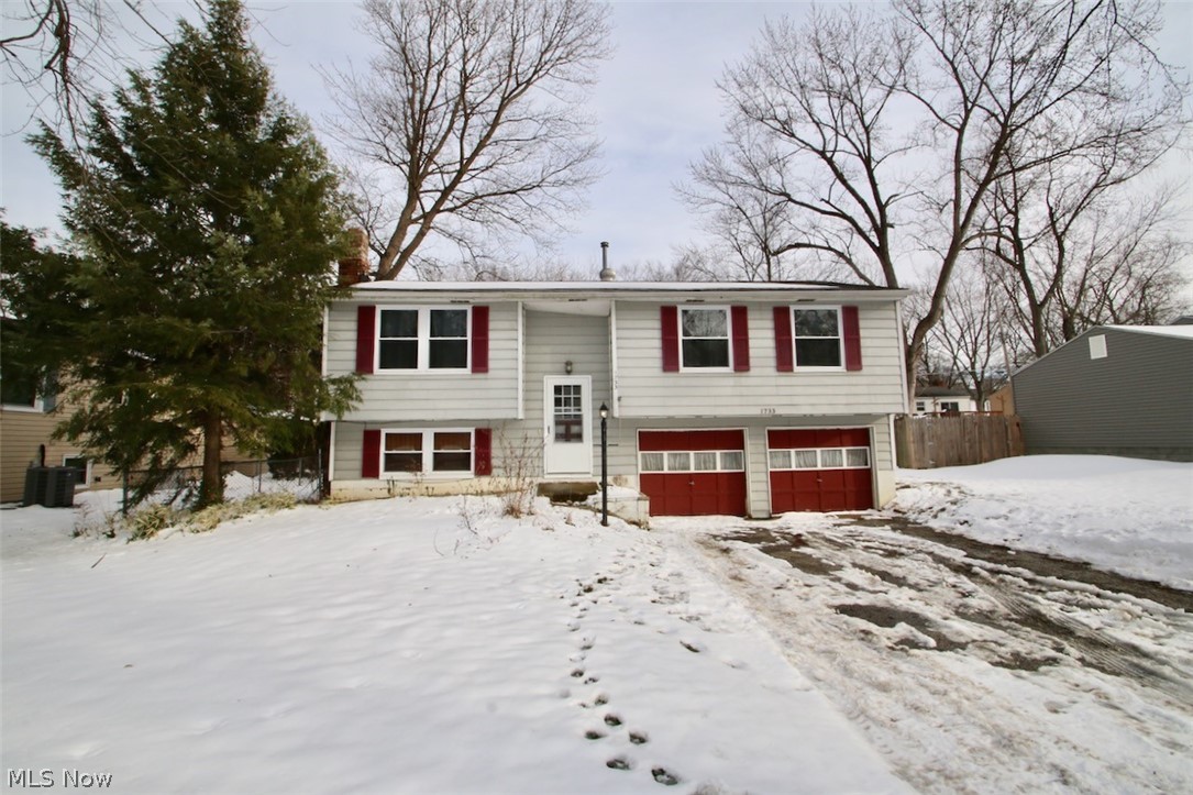 1733 Meadows Road Madison, OH 44057 - Photo 1 of 35 Gallery Image 1