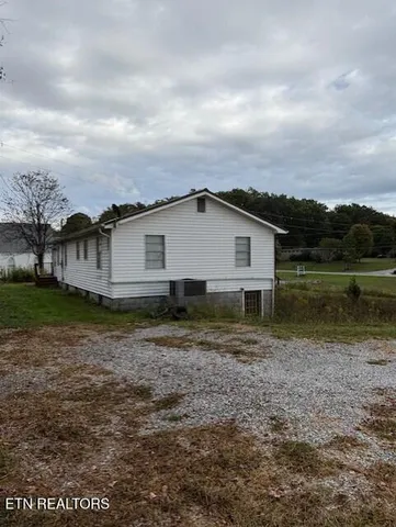 $975,000 | 346 West Dumplin Valley Road, Kodak, TN 37764