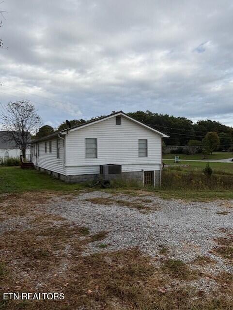 346 West Dumplin Valley Road Kodak, TN 37764 - Photo 21 of 26 346 W Dumplin Valley Side View