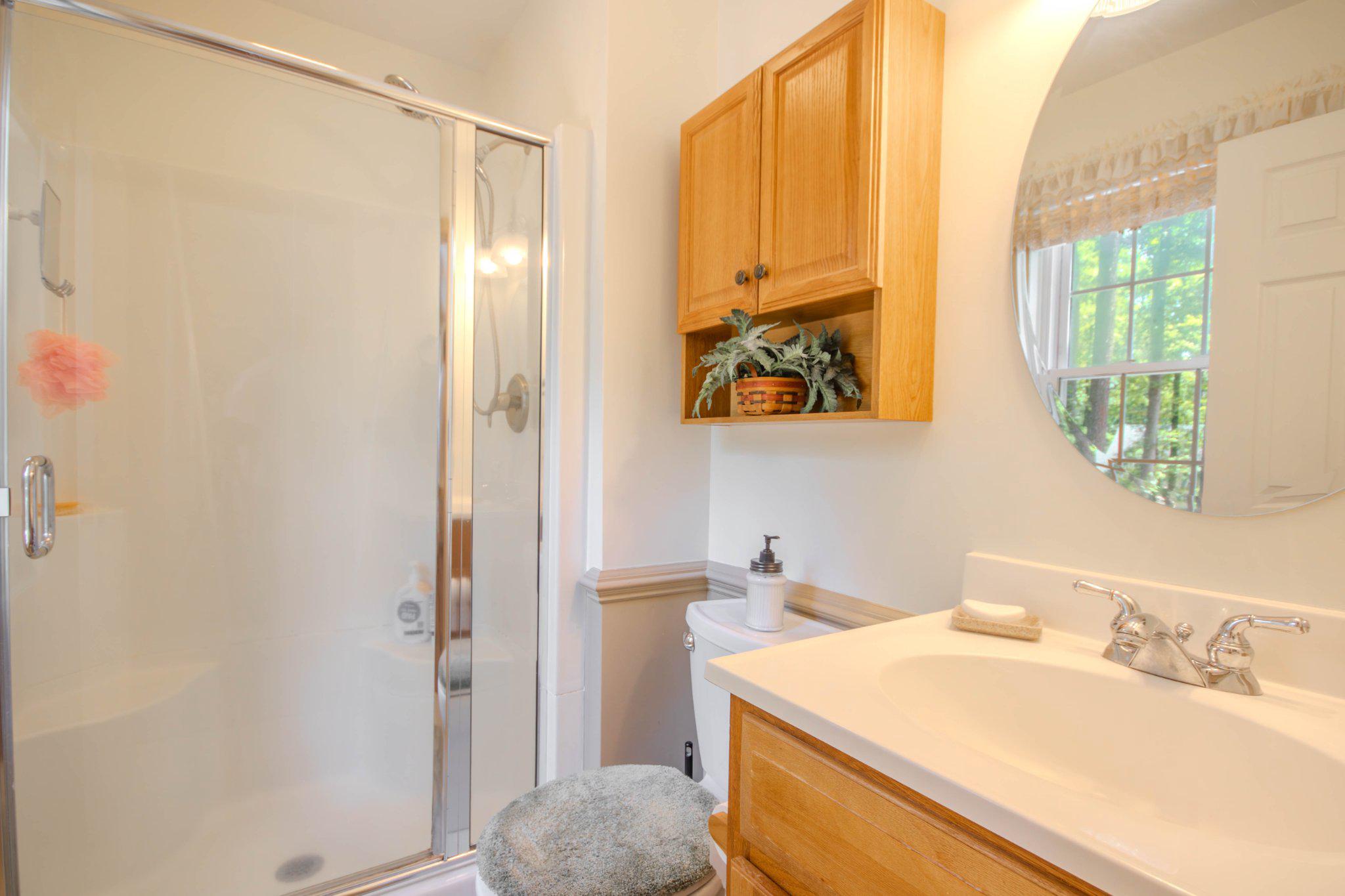 7301 Topaz Court Hebron, MD 21830 - Photo 22 of 47 Owner's bath with walk in shower.