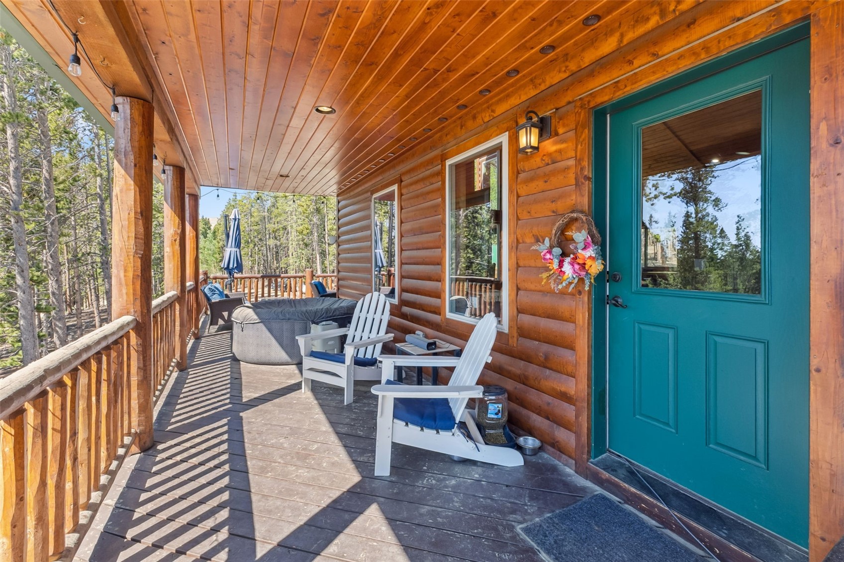 889 Venture Road Fairplay, CO 80440 - Photo 29 of 38 a view of a chairs and tables in the balcony