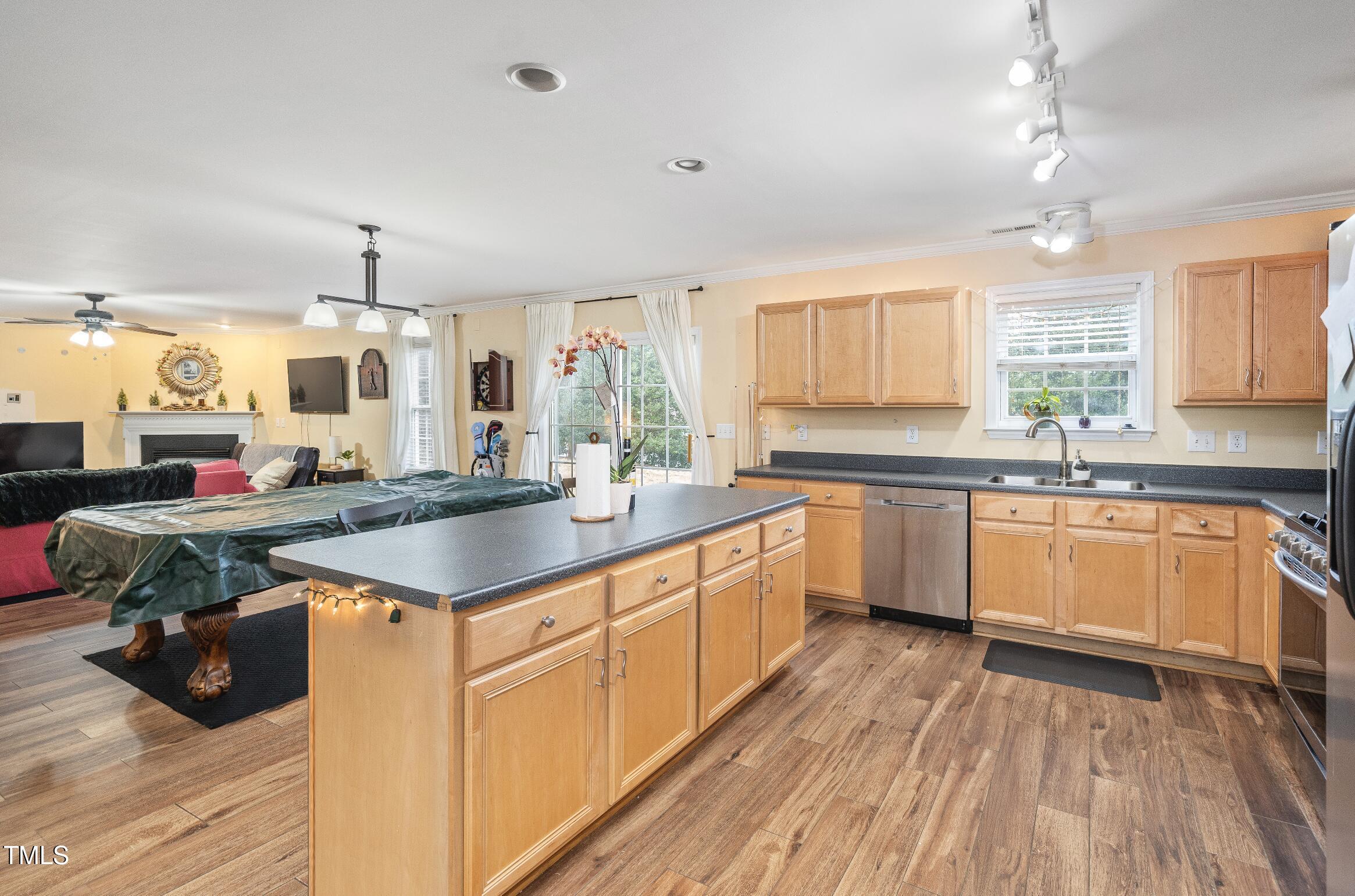 2004 Summer Shire Way Raleigh, NC 27604 - Photo 7 of 24 7
