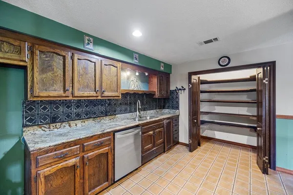 $475,000 | 72422 Highway 1061, Kentwood, LA 70444