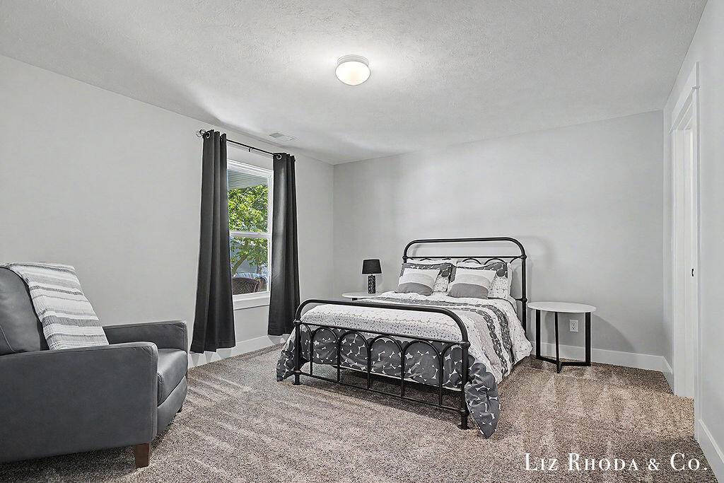 1689 Portadown Road Byron Center, MI 49315 - Photo 31 of 40 2F9A9927