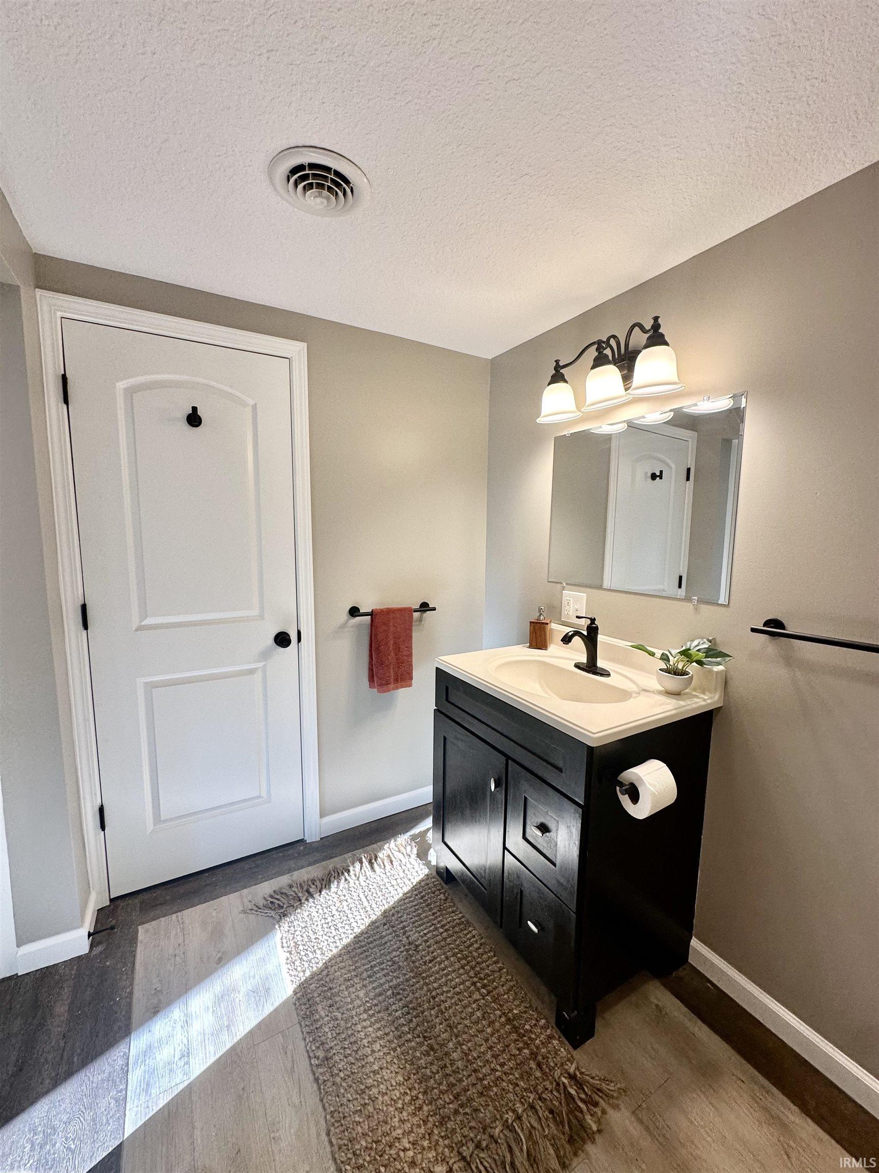 119 Short Street Sweetser, IN 46952 - Photo 17 of 33