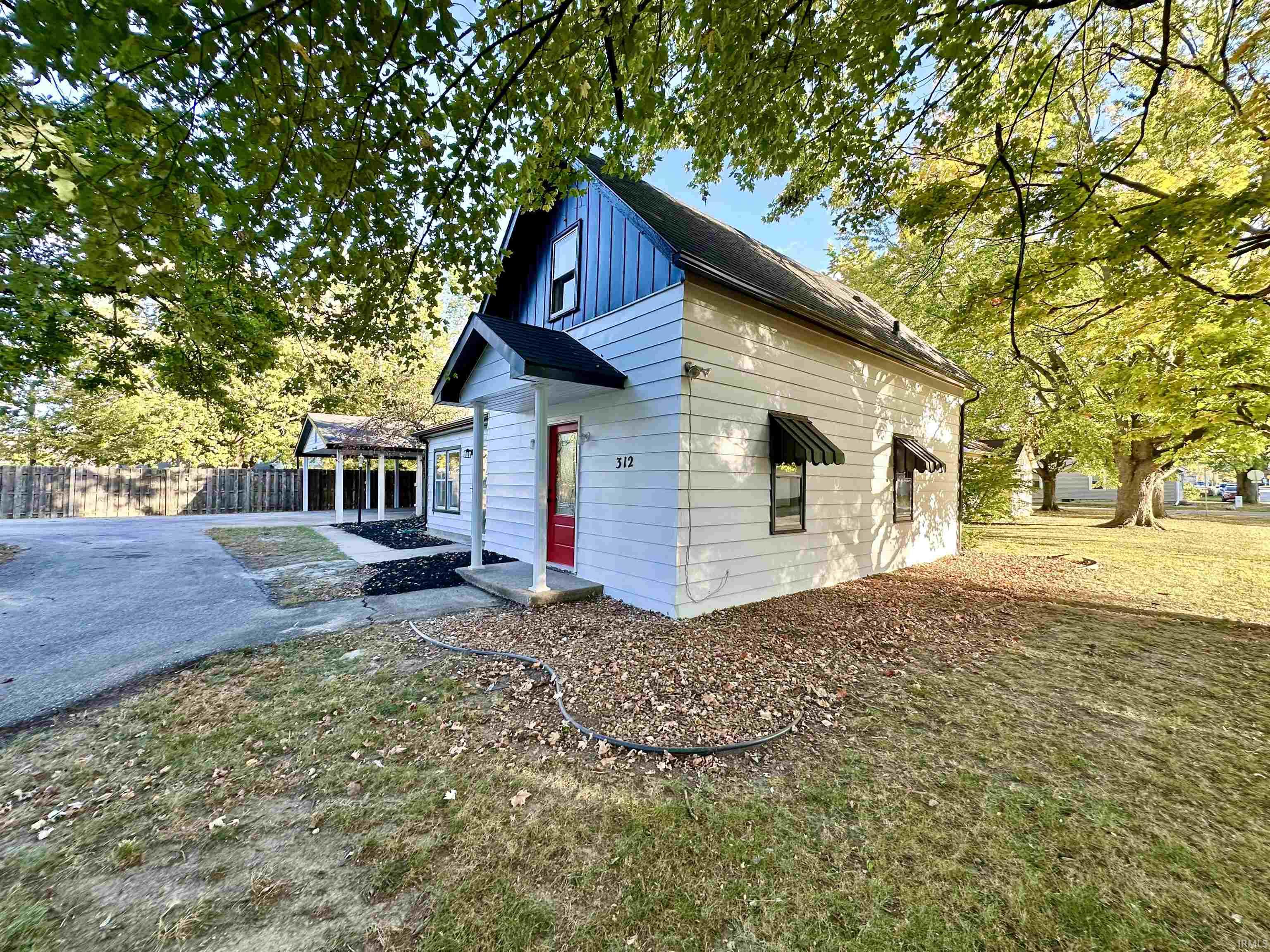 119 Short Street Sweetser, IN 46952 - Photo 4 of 33