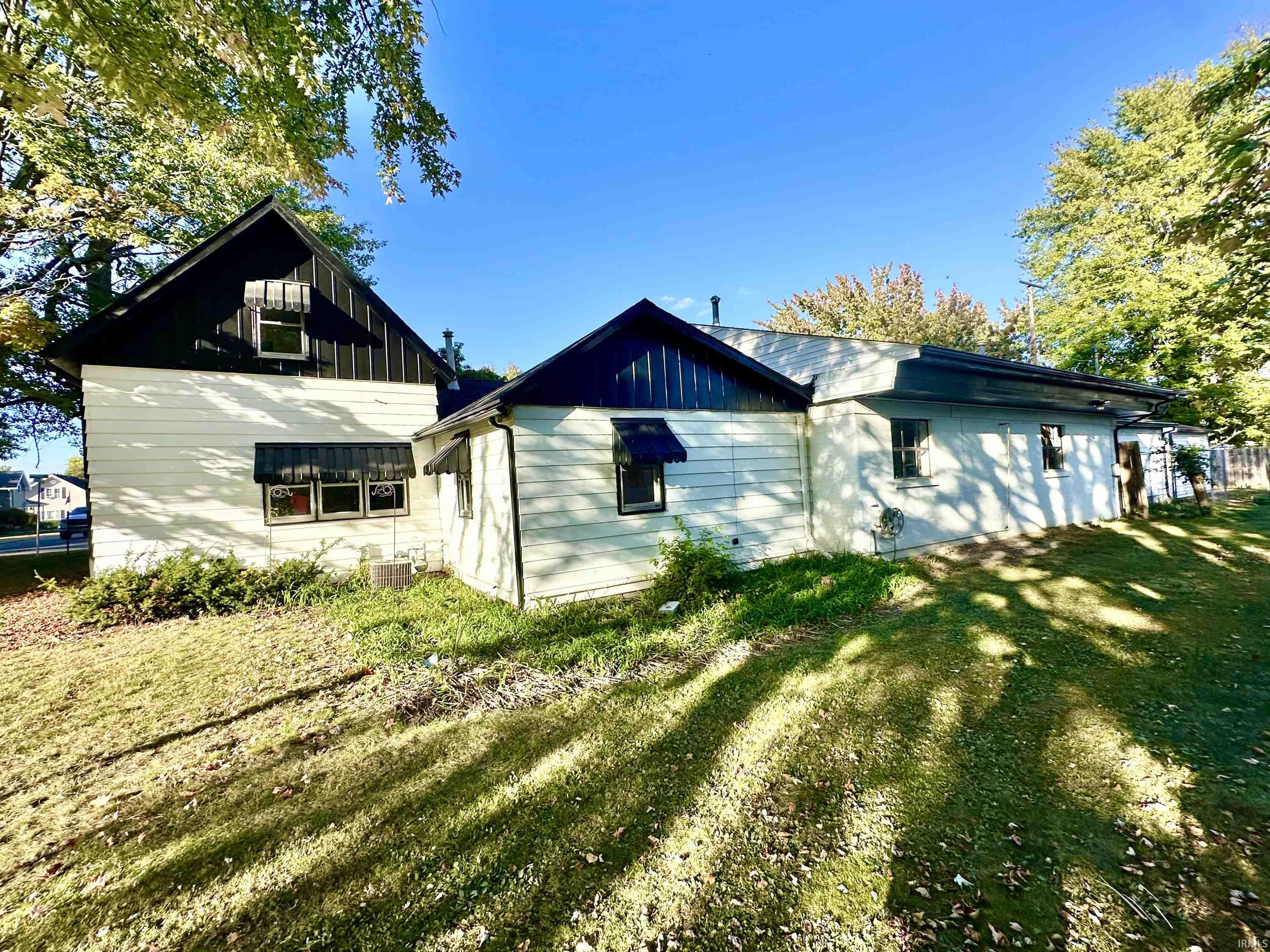 119 Short Street Sweetser, IN 46952 - Photo 5 of 33