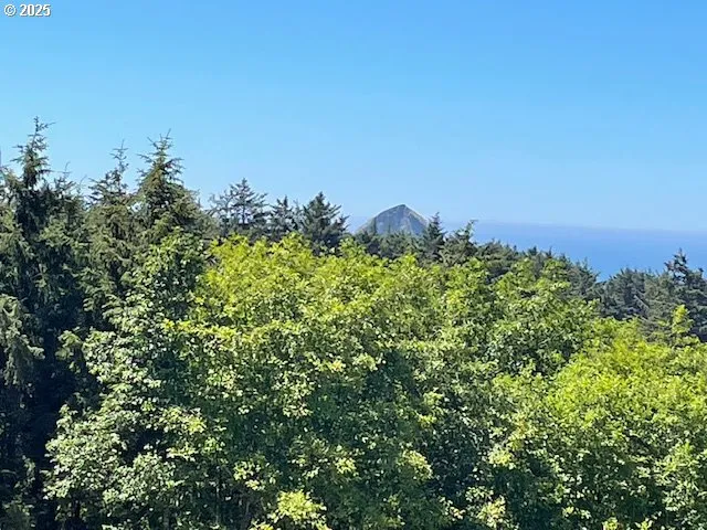 $139,000 | 40 Lot, Cloverdale, OR 97112