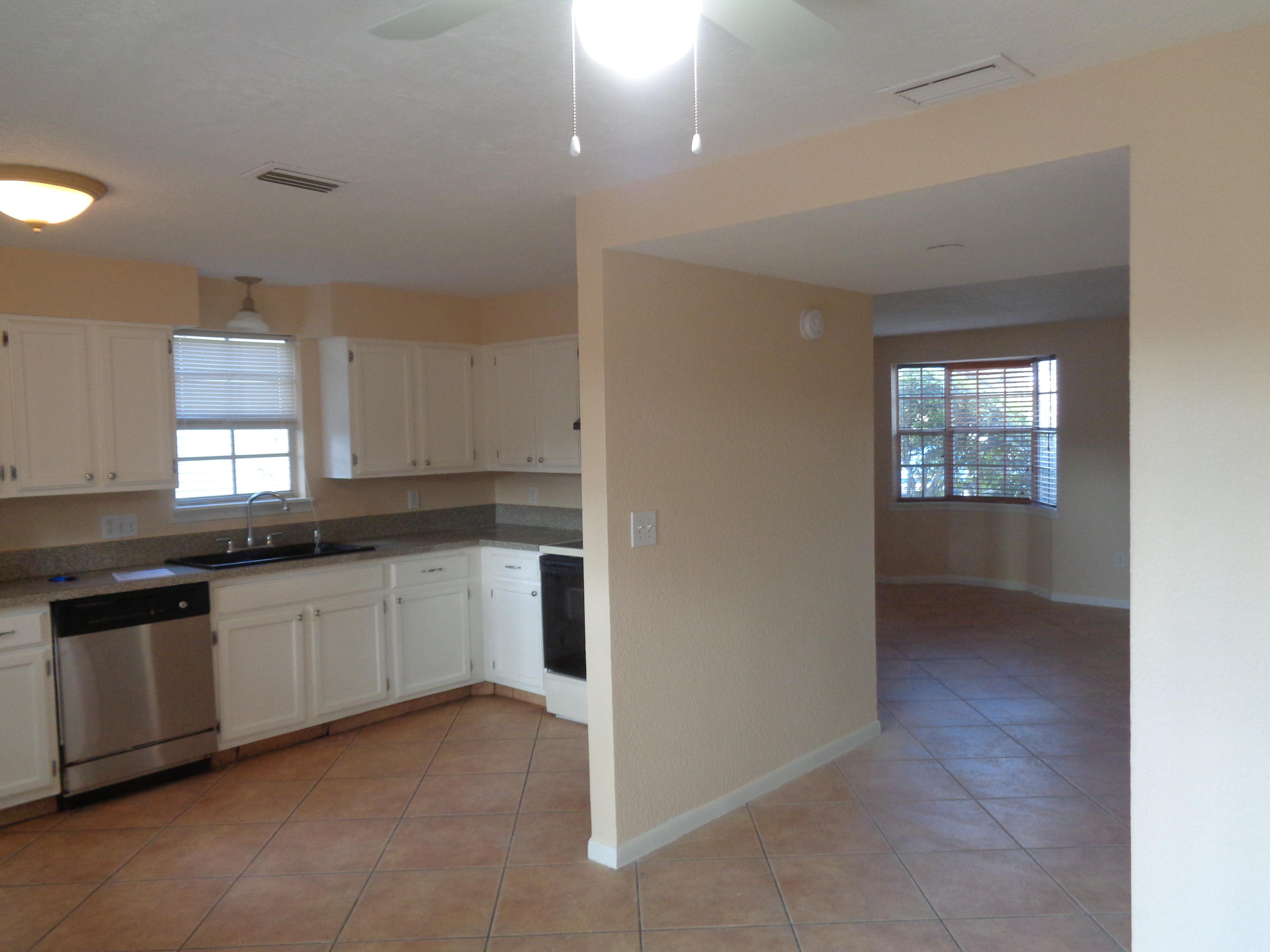 13480 Old Englishtown Road Wellington, FL 33414 - Photo 9 of 14 13480 Old Englishtown 008