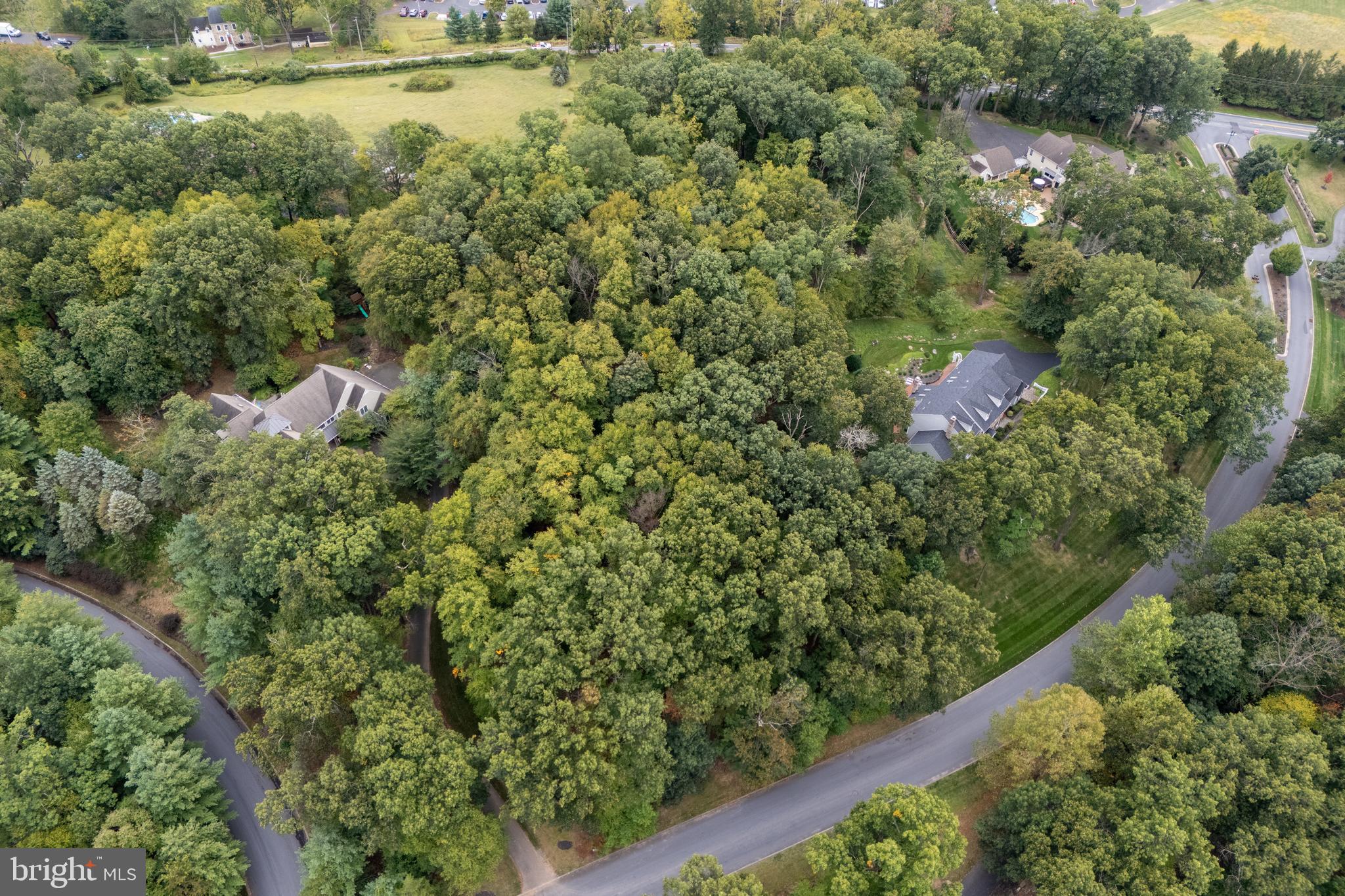 2550 Ballybunion Road Center Valley, PA 18034 - Photo 4 of 9 Gallery Image 4