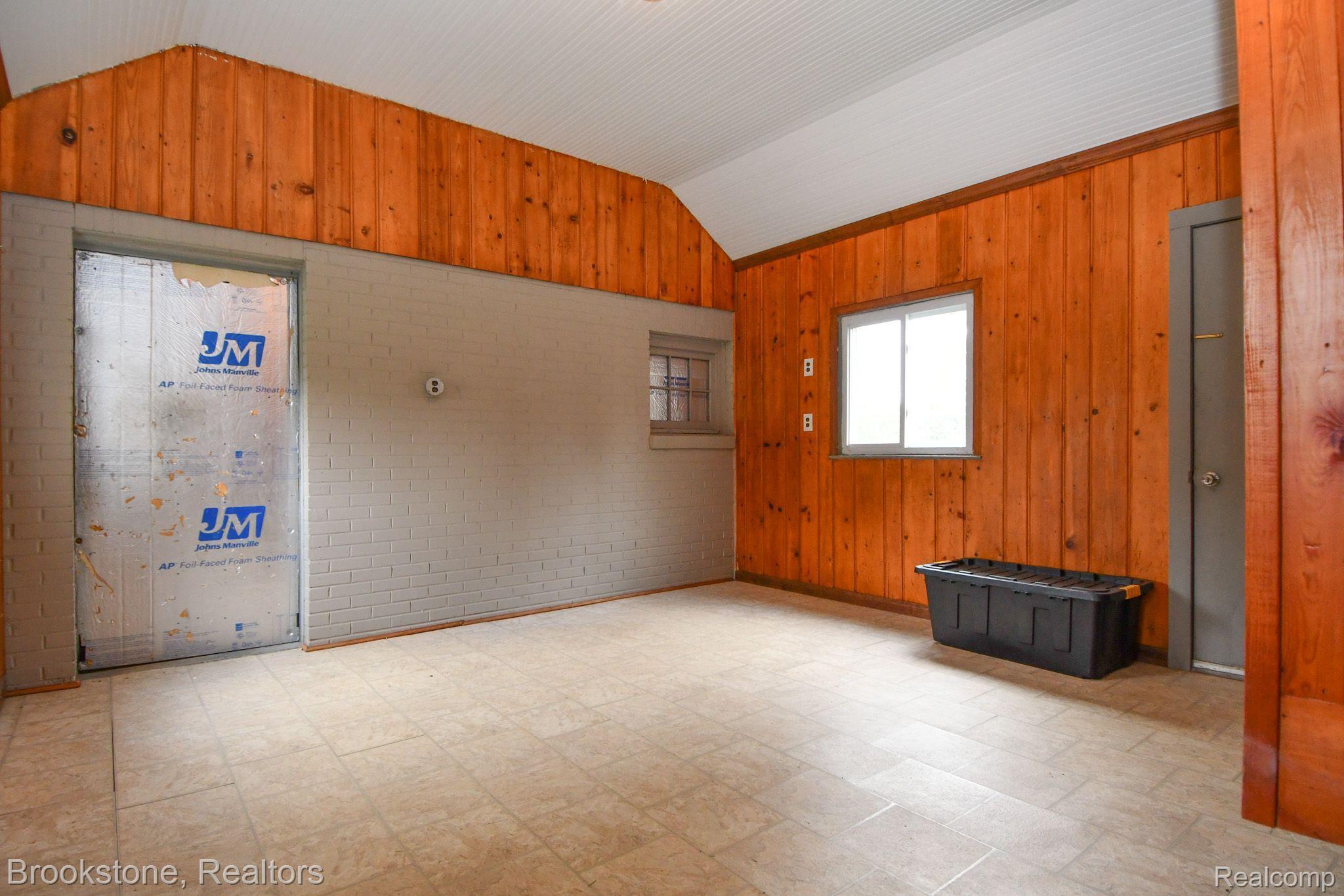 7489 Perry Road Grand Blanc, MI 48439 - Photo 39 of 42 Gallery Image 39