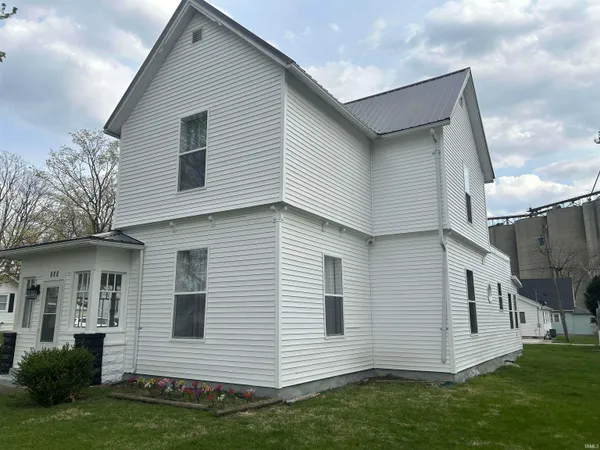 $239,900 | 208 East 6th Street, Fowler, IN 47944