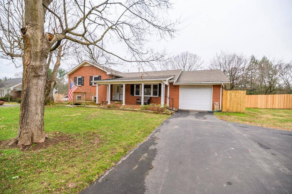 2021 Williamsburg Road Lexington, KY 40504 - Photo 3 of 43 Photo 3