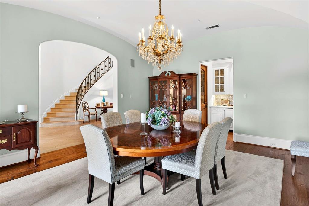 5543 Edlen Drive Dallas, TX 75220 - Photo 6 of 39