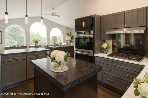 $1,825,000 | 271 Cedar Cove, Glenwood Springs, CO 81601