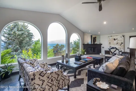 $1,825,000 | 271 Cedar Cove, Glenwood Springs, CO 81601