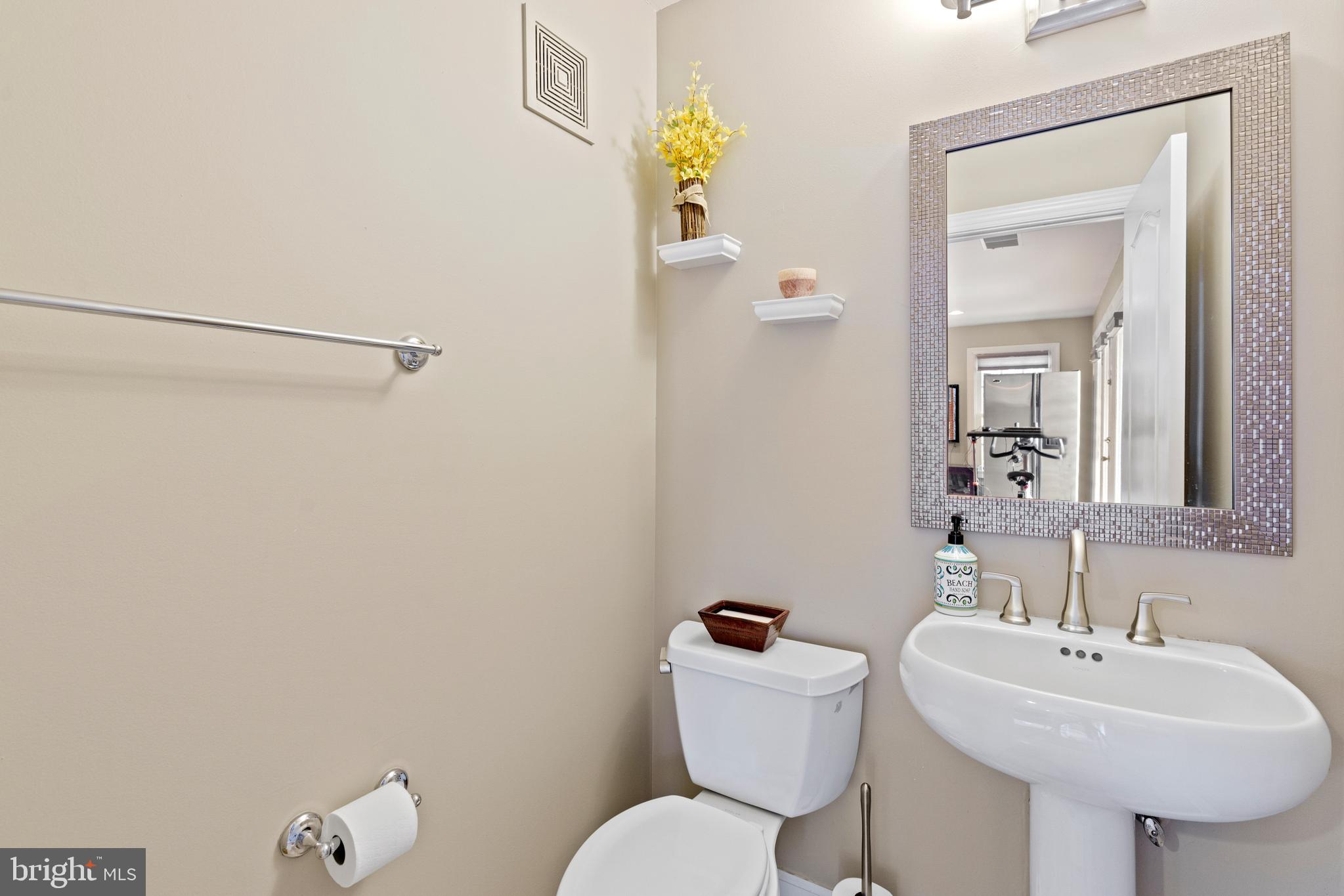7429 Seneca Ridge Drive McLean, VA 22102 - Photo 44 of 48 Ground floor half bath