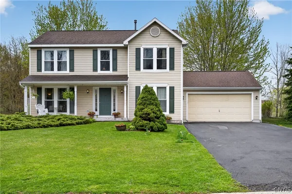 $394,999 | 55 Chaucer Circle, Lysander, NY 13027