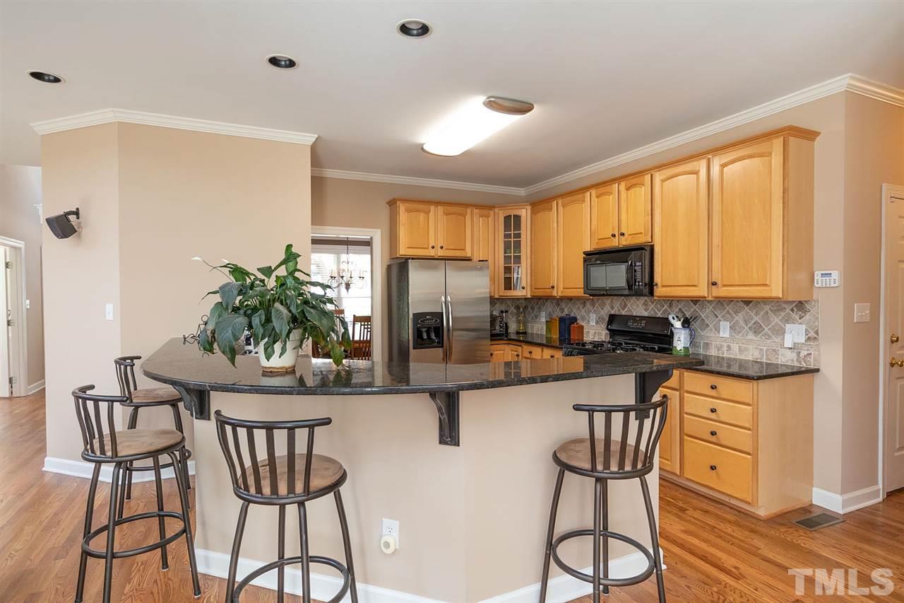 8218 Gadsen Court Raleigh, NC 27613 - Photo 5 of 30 Gallery Image 5