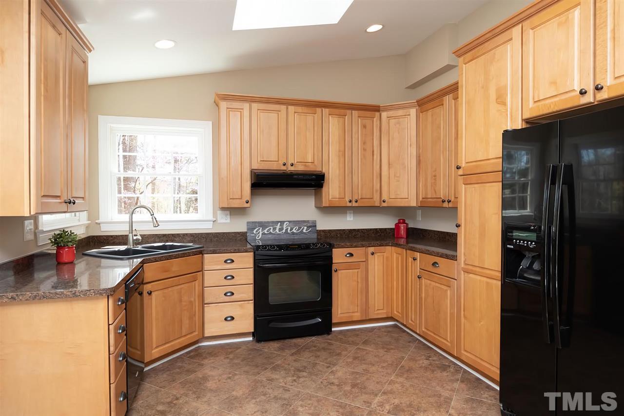 8218 Gadsen Court Raleigh, NC 27613 - Photo 7 of 30 Gallery Image 7