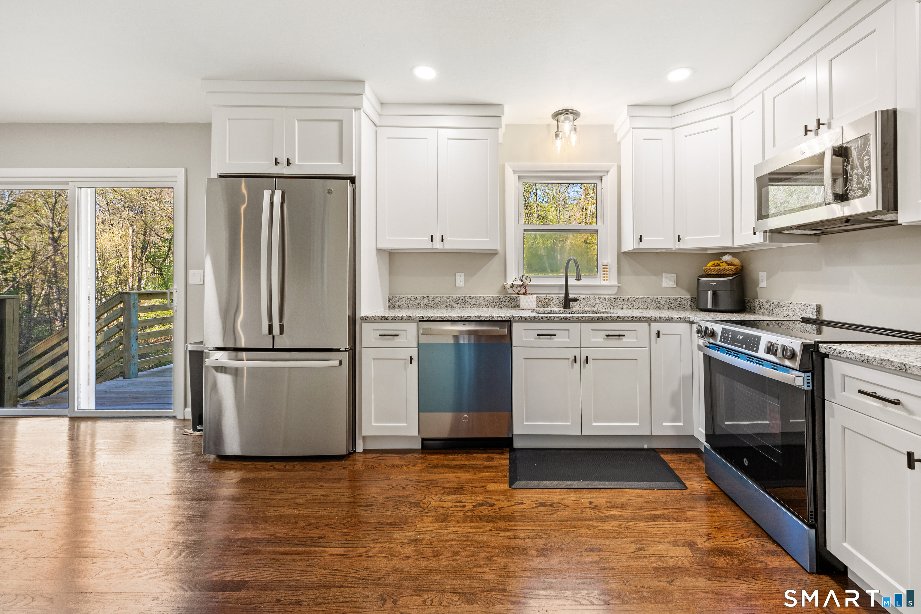 50 Candee Road Prospect, CT 06712 - Photo 4 of 39