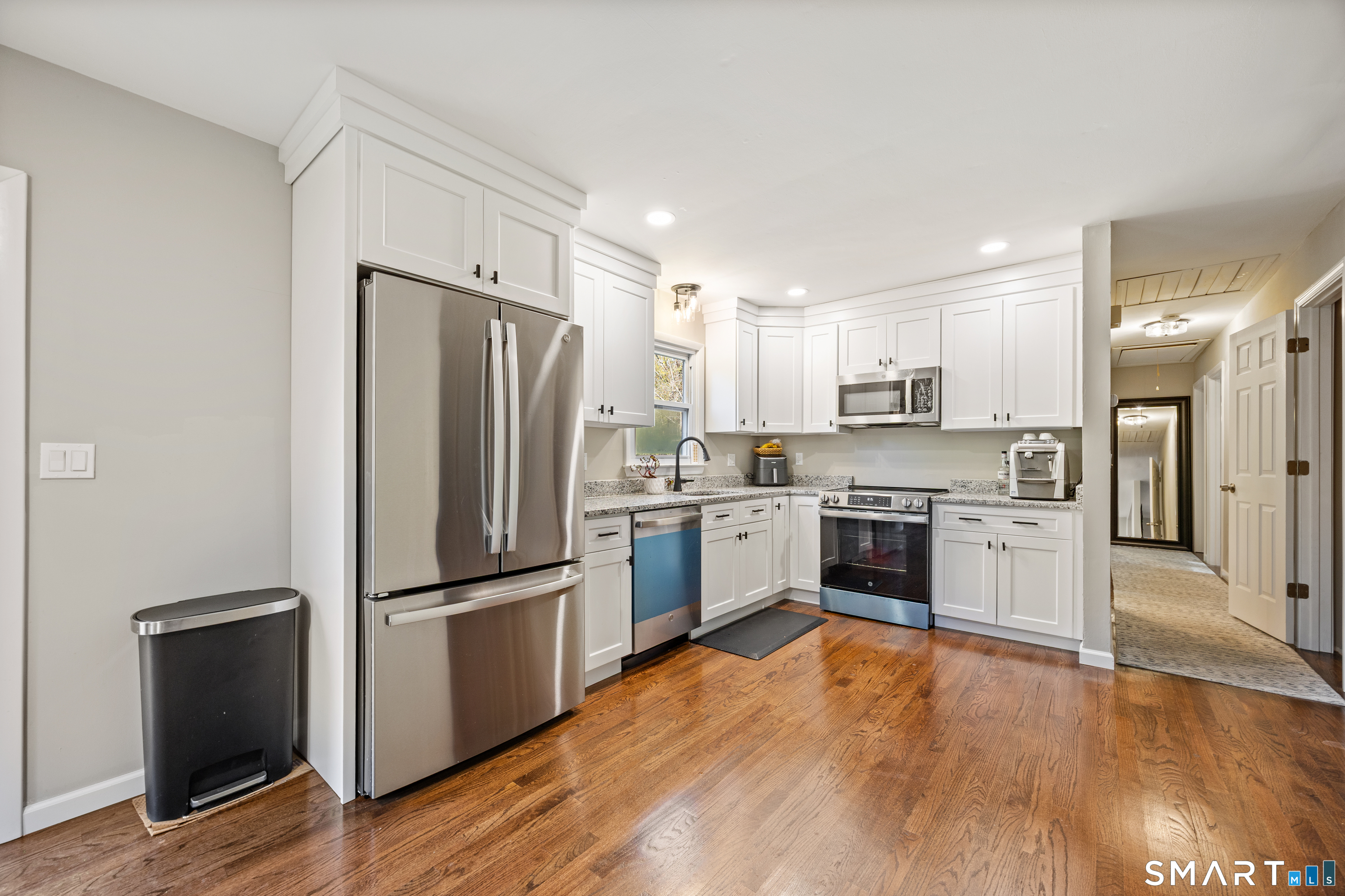 50 Candee Road Prospect, CT 06712 - Photo 5 of 39