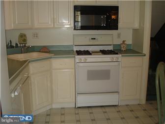 1400 Dennis Road Southampton, PA 18966 - Photo 6 of 10 Kitchen