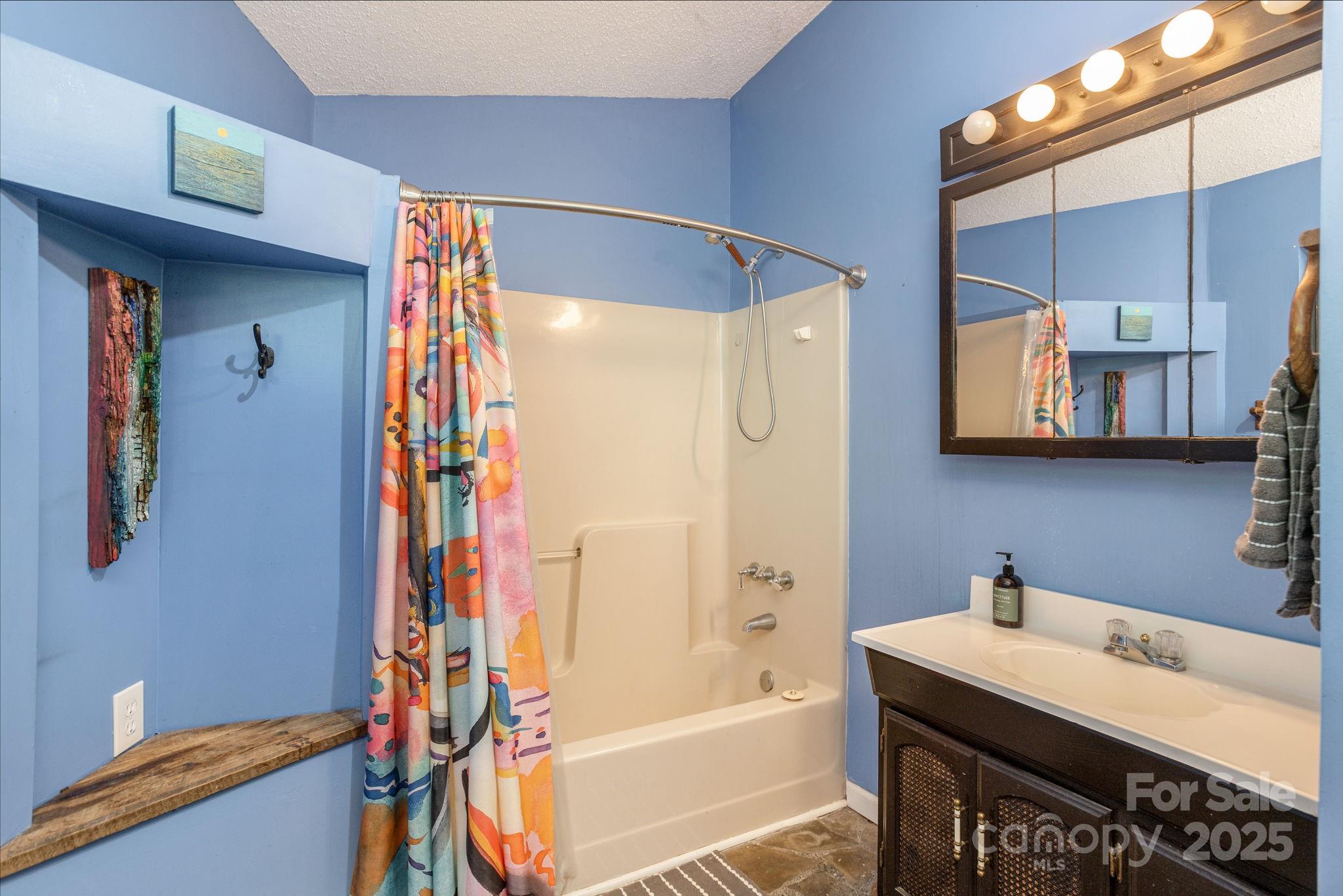 78 Bryant Road Swannanoa, NC 28778 - Photo 13 of 29 Gallery Image 13
