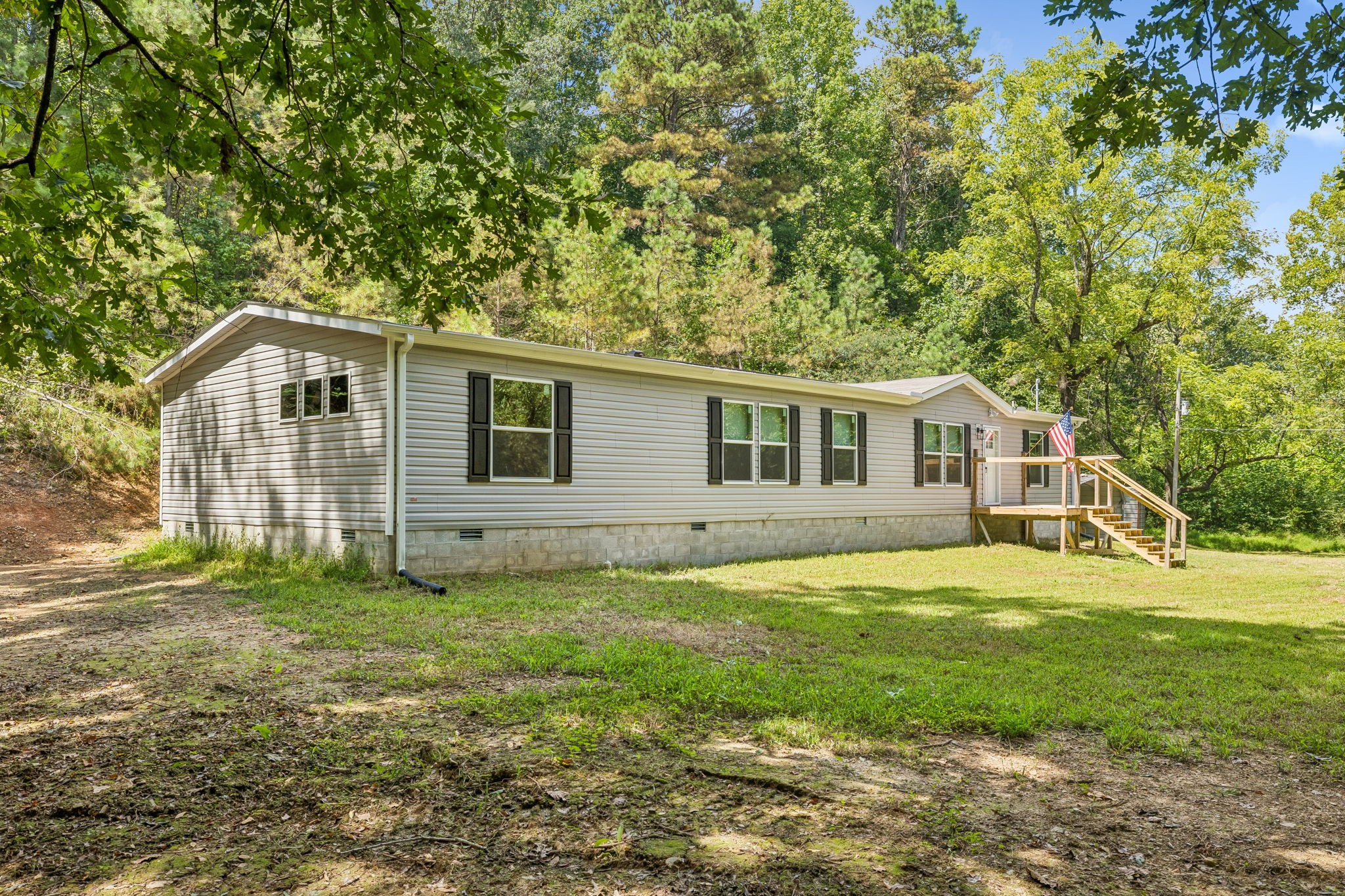 110 Bakerville Road Waverly, TN 37185 - Photo 2 of 55 Gallery Image 2
