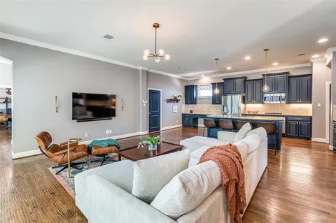 $699,900 | 2305 Pearl Street, McKinney, TX 75071