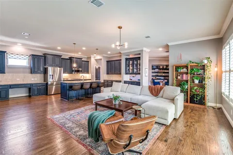 $699,900 | 2305 Pearl Street, McKinney, TX 75071