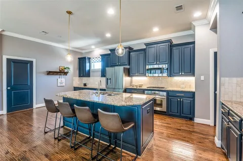 $699,900 | 2305 Pearl Street, McKinney, TX 75071