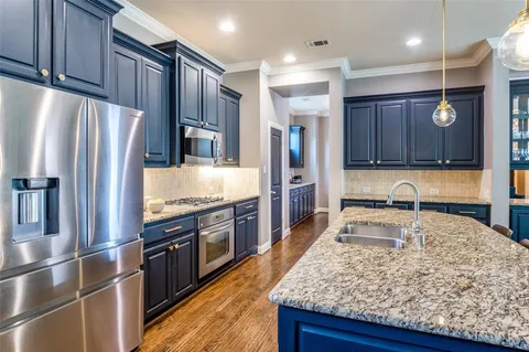 $699,900 | 2305 Pearl Street, McKinney, TX 75071