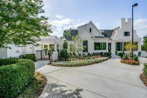 $699,900 | 2305 Pearl Street, McKinney, TX 75071