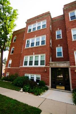 35 West Avenue, Unit 2N Riverside, IL 60546 - Photo 1 of 7