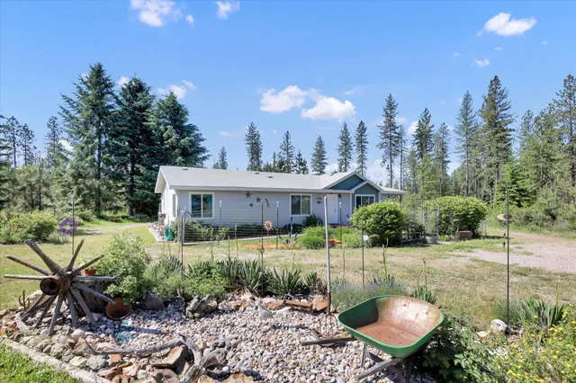 $415,500 | 127 West Montgomery Road, Deer Park, WA 99006