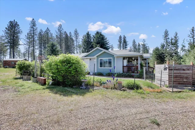 $415,500 | 127 West Montgomery Road, Deer Park, WA 99006