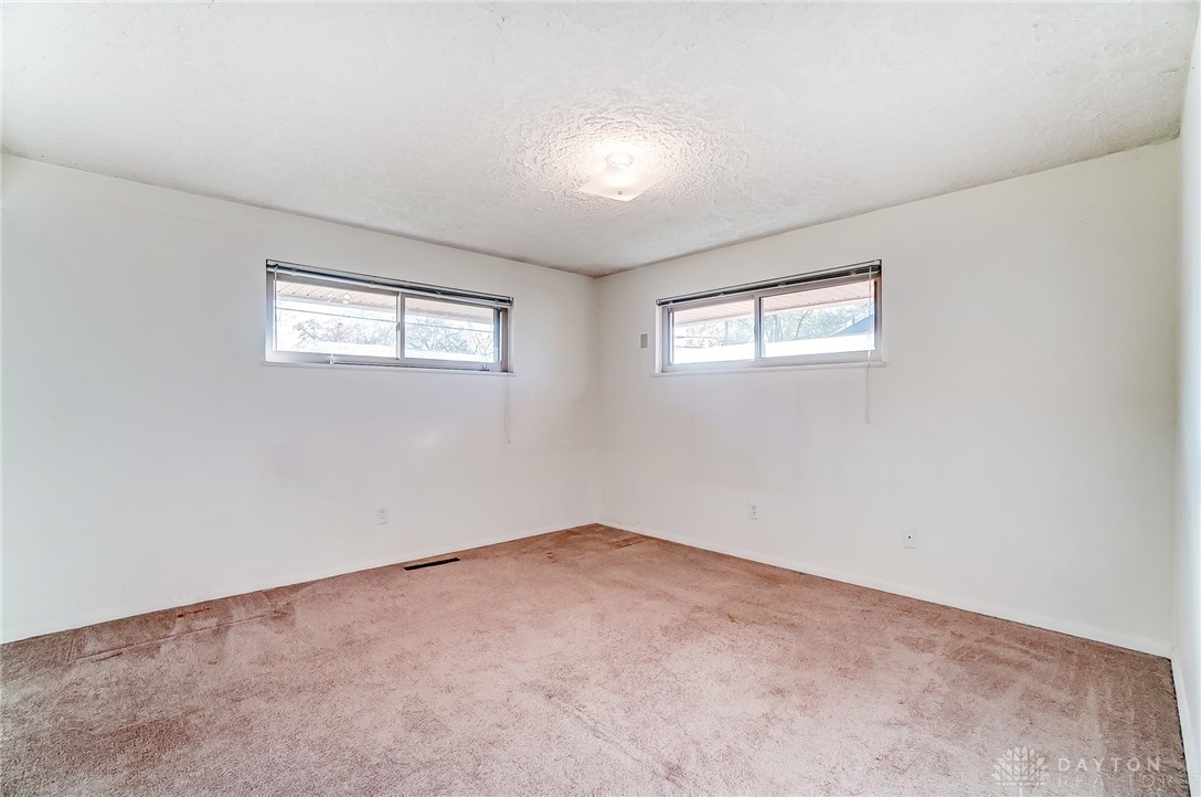 1832 West Stroop Road Dayton, OH 45439 - Photo 15 of 27 Gallery Image 15