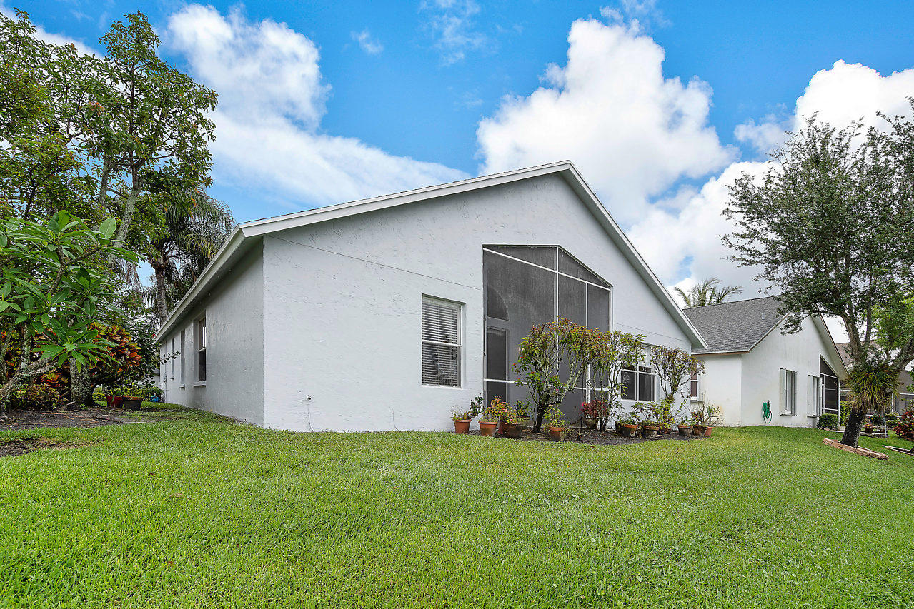 329 Hammocks Trail Greenacres, FL 33413 - Photo 22 of 28 BACKYARD