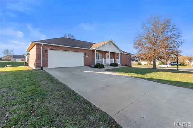 $319,900 | 977 Aspen Drive, Jackson, MO 63755