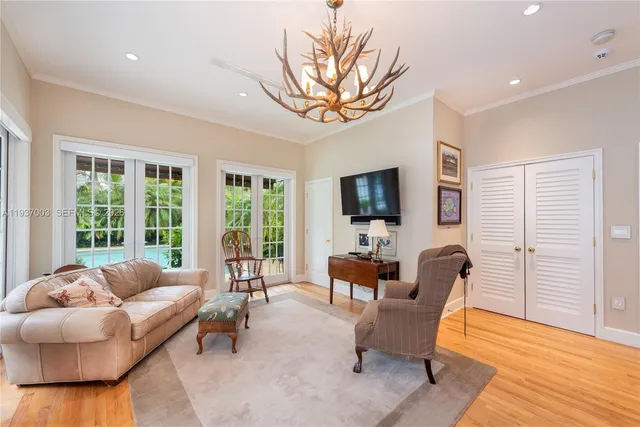 $5,950,000 | 1036 South Greenway Drive, Coral Gables, FL 33134