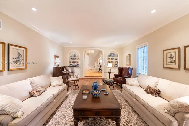 $5,950,000 | 1036 South Greenway Drive, Coral Gables, FL 33134