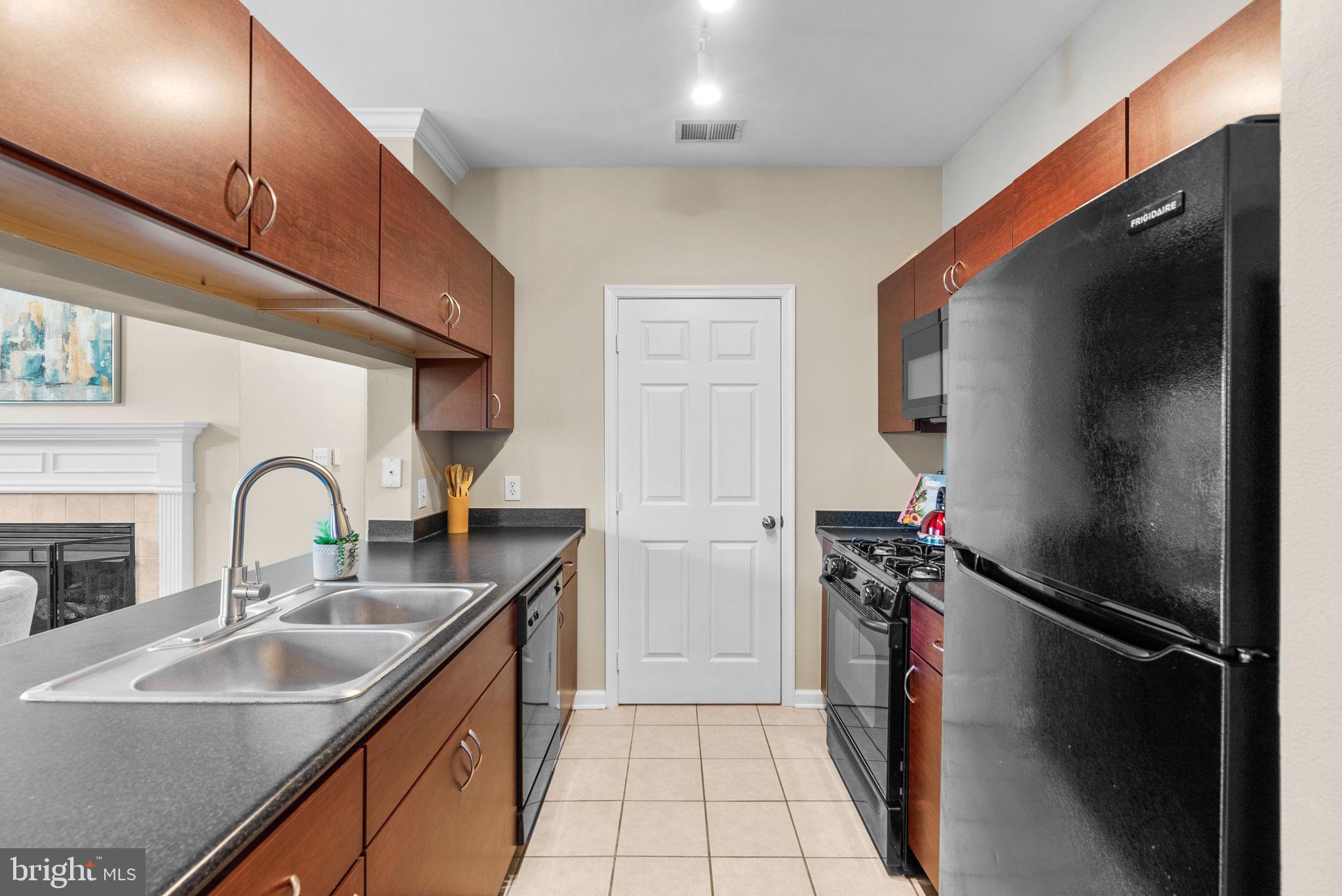 19621 Galway Bay Circle, Unit 302 Germantown, MD 20874 - Photo 17 of 29