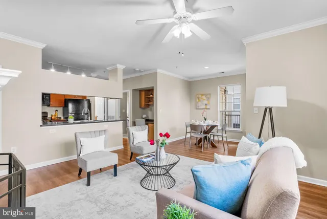 $210,000 | 19621 Galway Bay Circle, Unit 302, Germantown, MD 20874