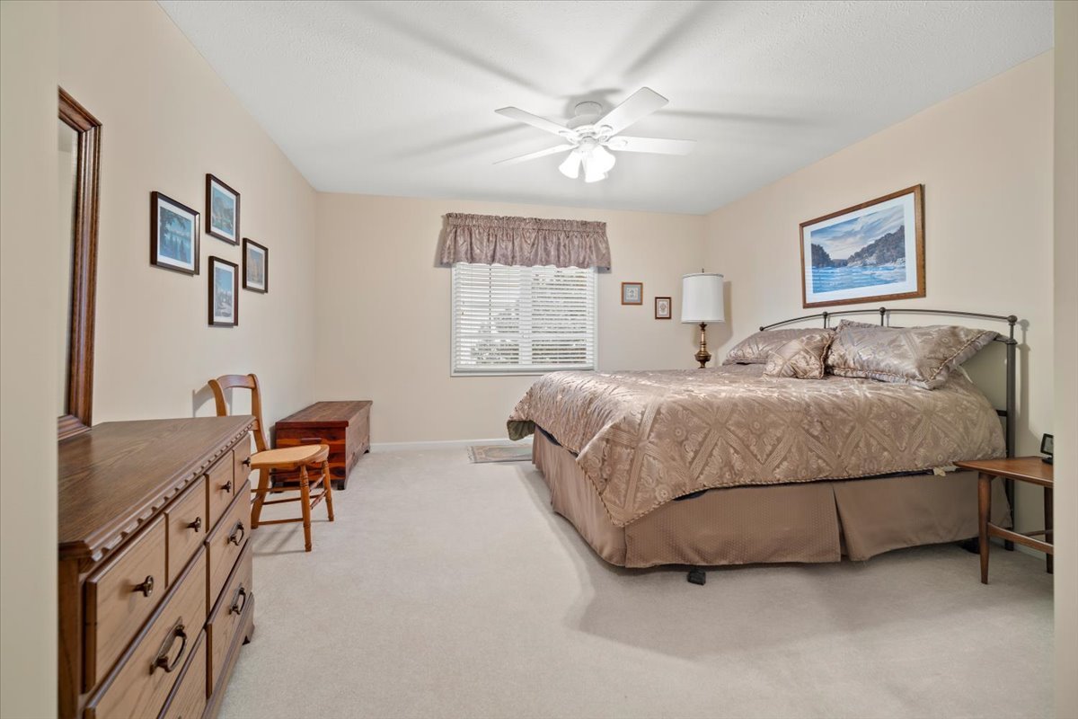 405 Spring Ridge Road Bloomington, IL 61704 - Photo 17 of 22 Gallery Image 17
