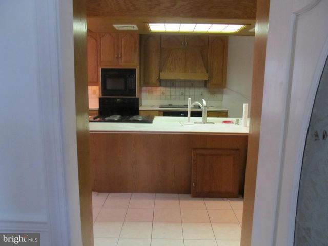 $799,000 | 230 Foxcroft Road, Broomall, PA 19008