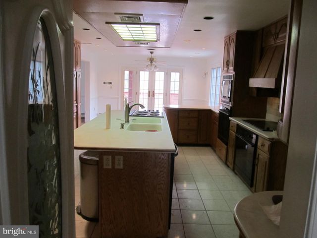 $799,000 | 230 Foxcroft Road, Broomall, PA 19008