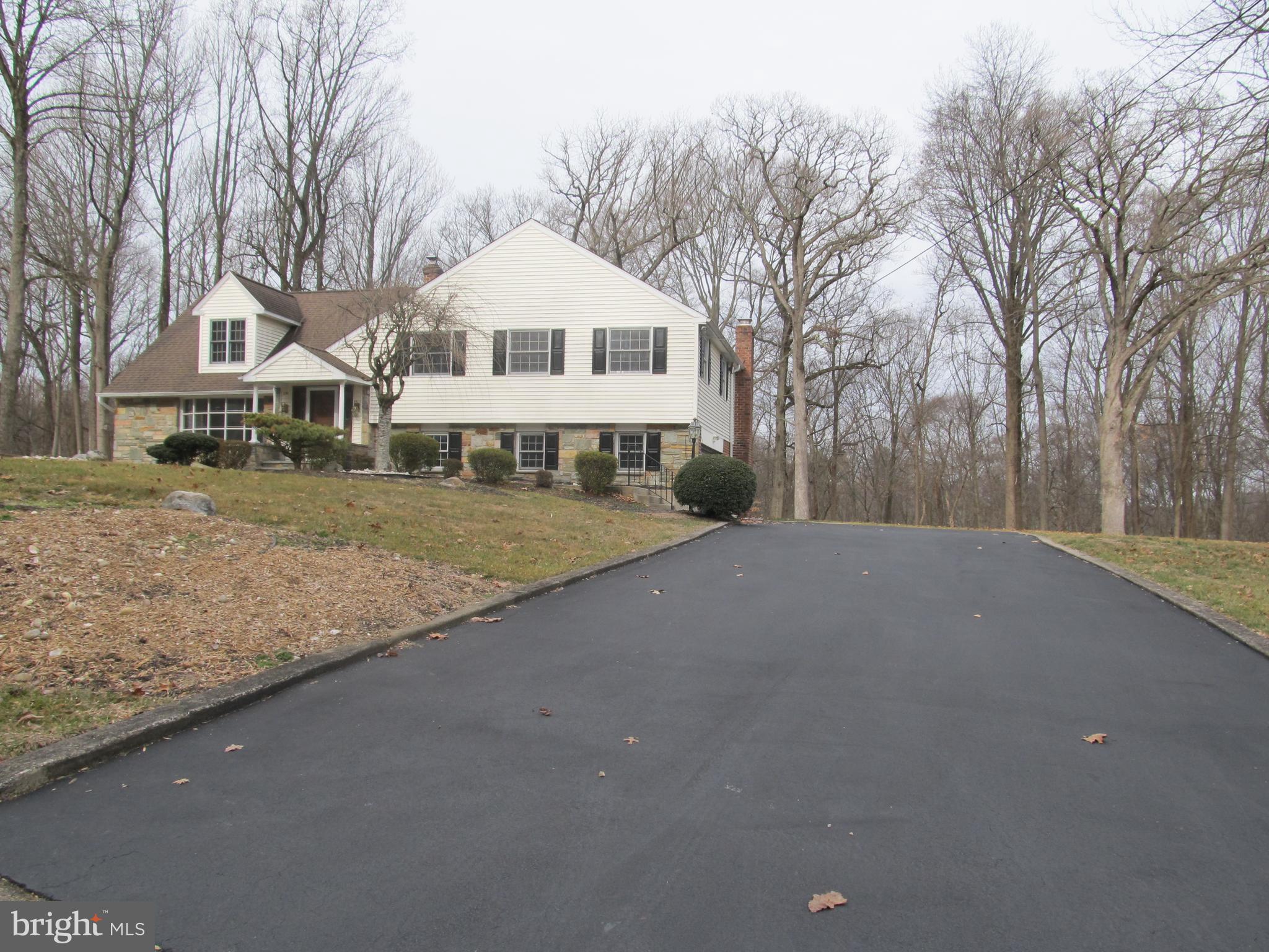 230 Foxcroft Road Broomall, PA 19008 - Photo 4 of 60 Gallery Image 4